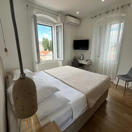 Soukki Town Centre 1 Casa de hóspedes 3*