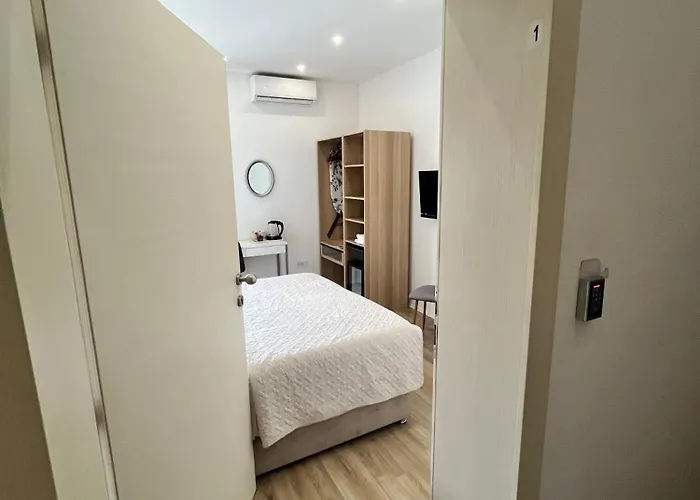 Soukki Town Centre 1 Guest house