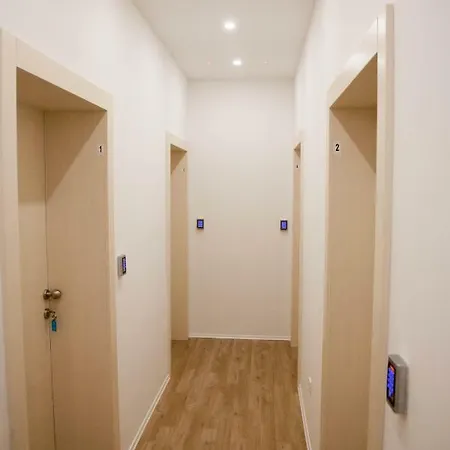 Soukki Town Centre 1 Guest house *